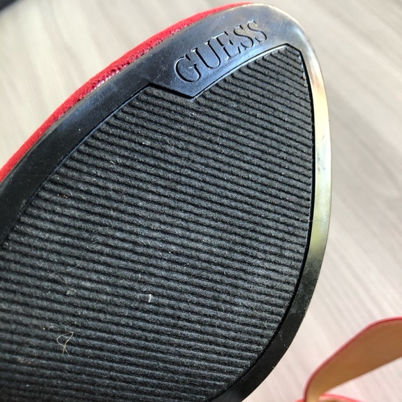 NWOT Guess Red Ramba Criss-Cross Pump Heels 8 1/2 - Picture 6 of 6